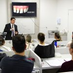 CURSOS DE RESTAURAÇÃO ESTÉTICA E LENTES DE CONTATO DENTAL FORAM REALIZADOS
